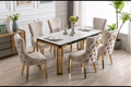 Ensemble de salle à manger de luxe avec table en marbre et chaises capitonnées